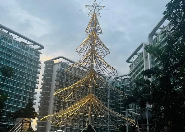 Azure Urban Residences By Prestige *